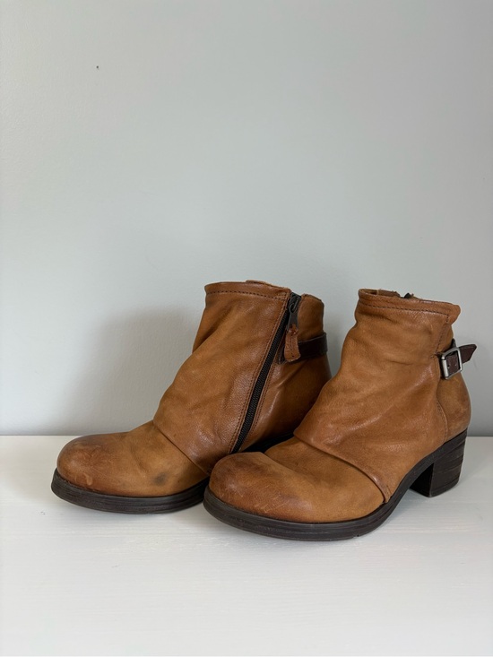 Miz Mooz Shoes - Miz Mooz Stoney Brown Leather Ankle Boots 38 Boho Vintage-Inspired Block Heel